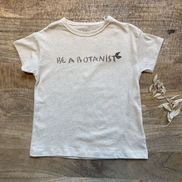 Camiseta Botanist. (1)
