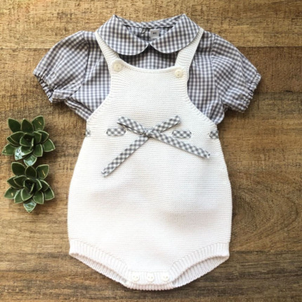 Conjunto Peto Punto Blanco.