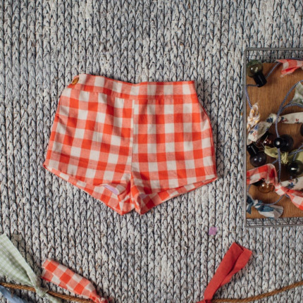 Pantalón Corto Vichy Rojo.