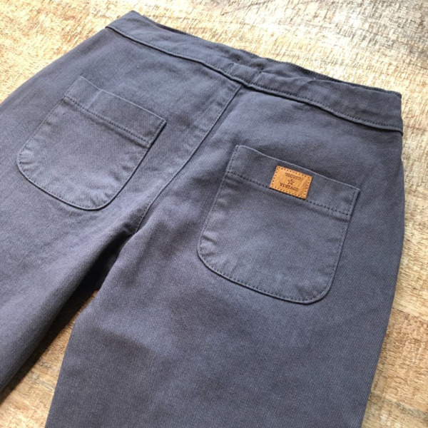 Pantalón Grey. (2)