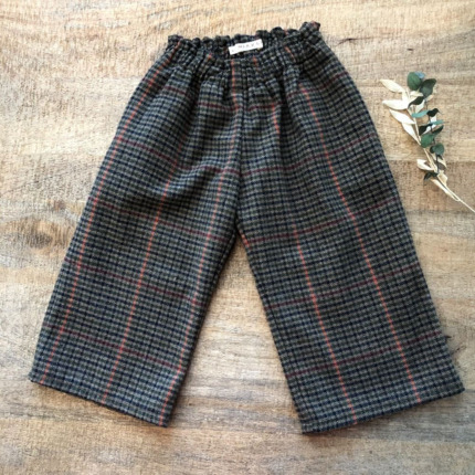 Pantalón Pata de Gallo Capri.